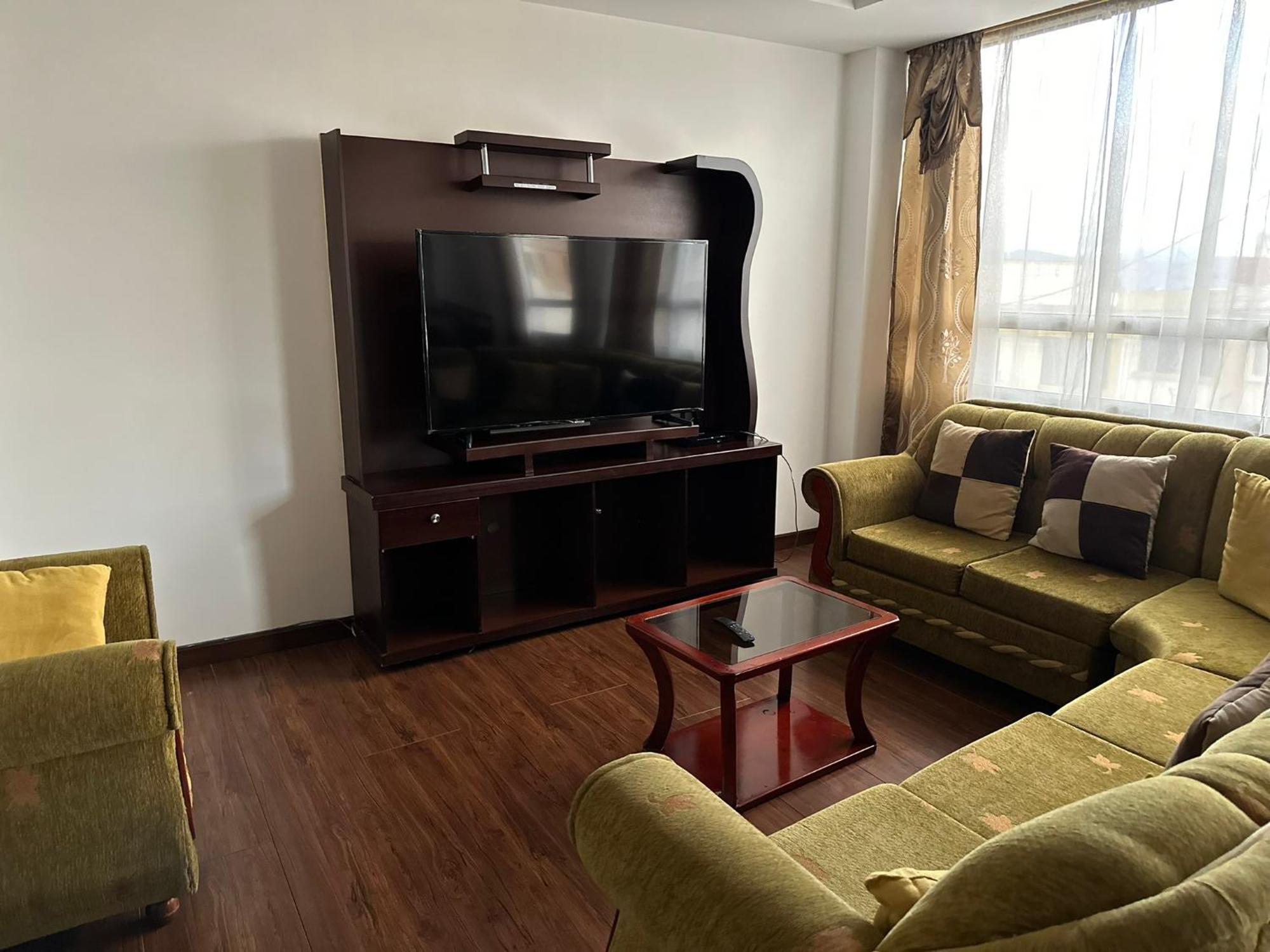 Instant Hotel - Departamento En Ambato Exteriör bild