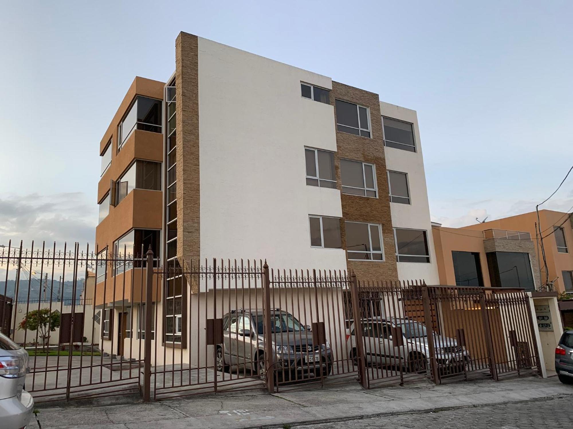 Instant Hotel - Departamento En Ambato Exteriör bild