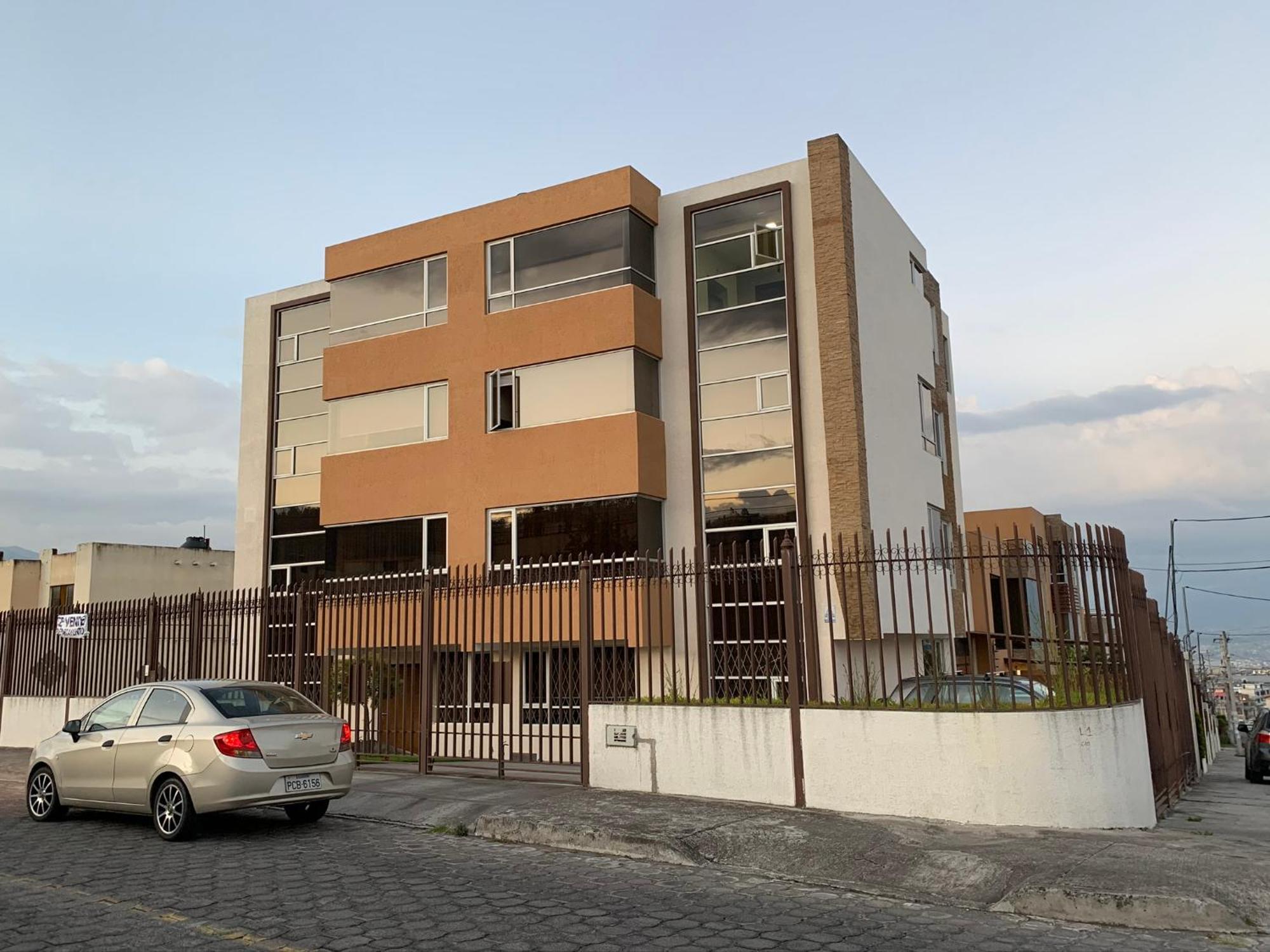 Instant Hotel - Departamento En Ambato Exteriör bild
